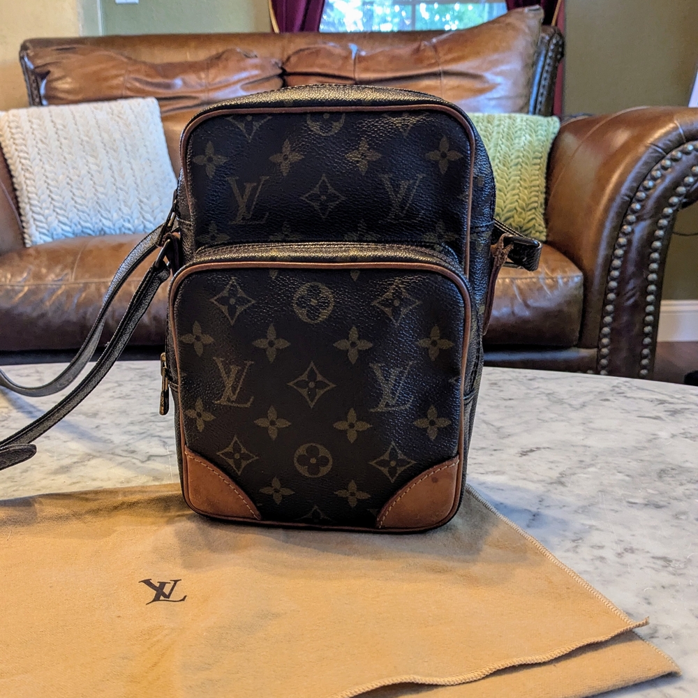 Louis Vuitton Amazone Monogram Crossbody Bag In EUC W/Dustbag